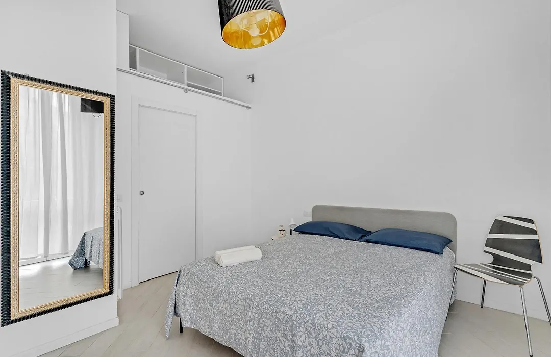 Cav4 - Apartment In The Heart Of Milan --1