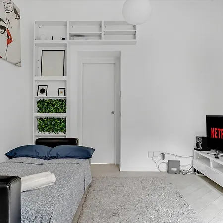 Cav4 - Apartment In The Heart Of Milan --2